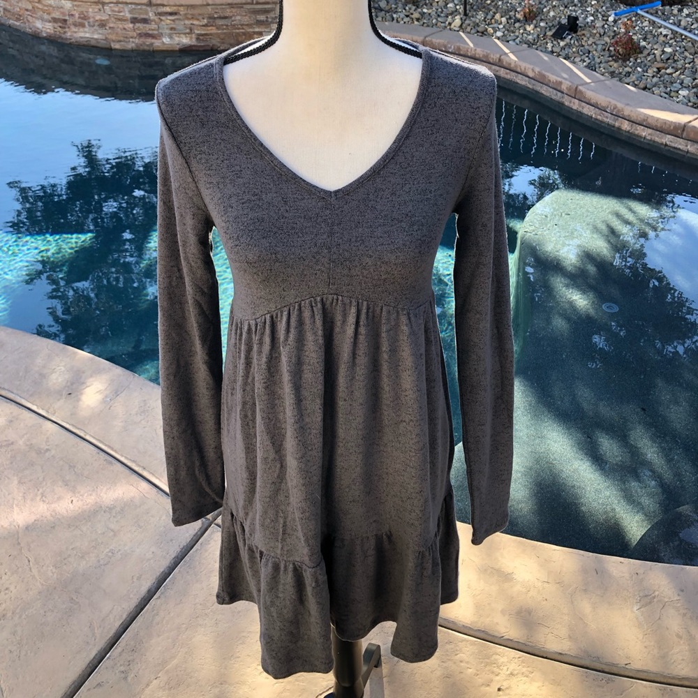 RDI “Knit V-neck Tiered” Dress